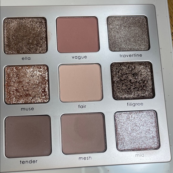 Natasha Denona I Need a Nude eyeshadow Palette - Picture 6 of 7